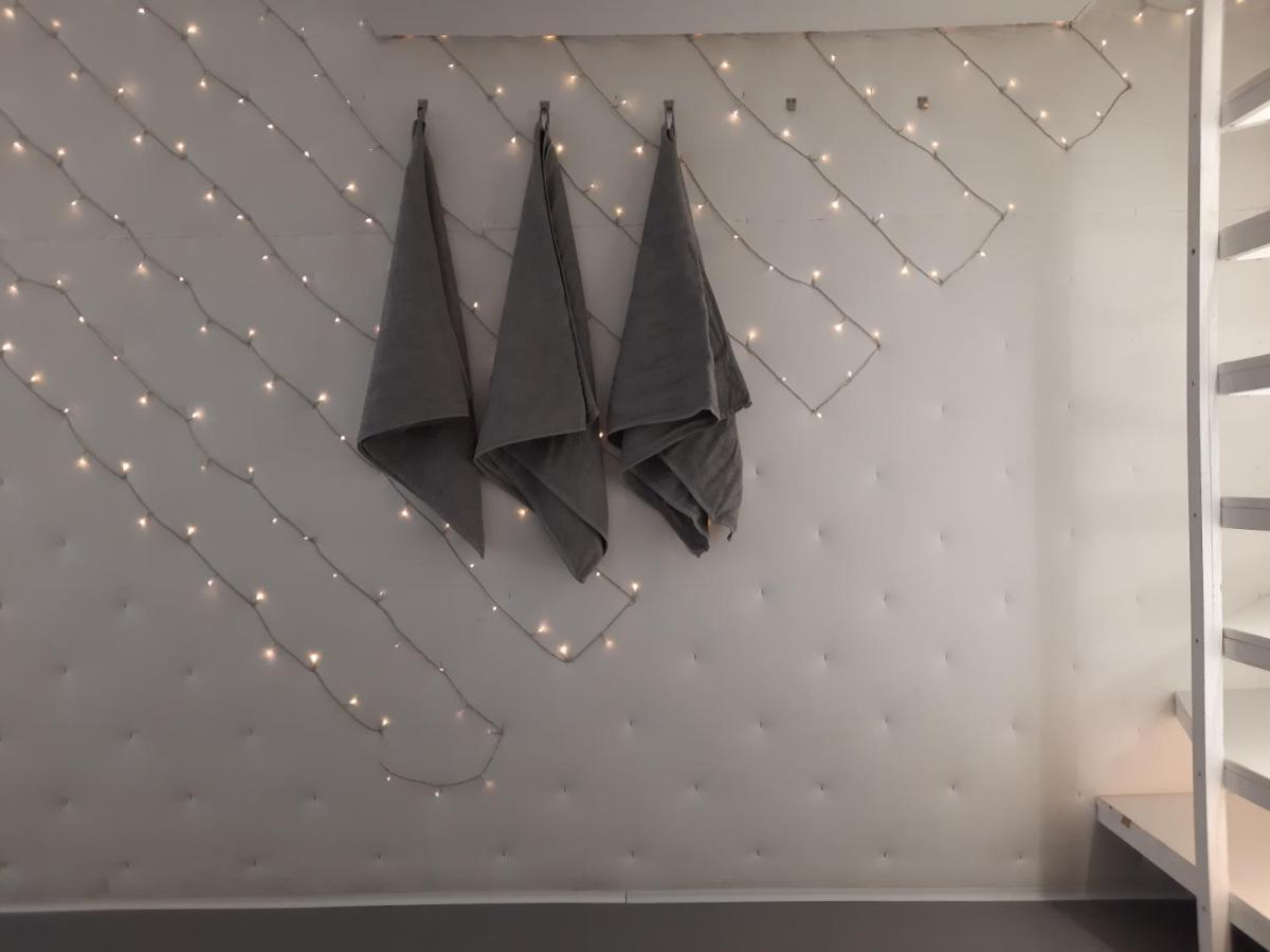 Downtown Prague Minimalistic Room In Flatshare Eksteriør billede